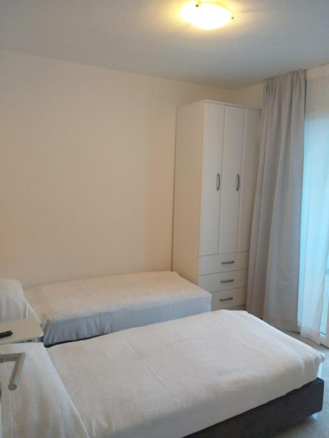 Sandy Apartment Nin Esterno foto